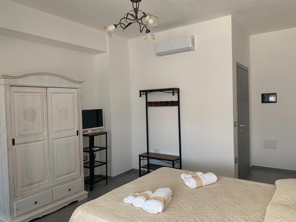 B&B Centrale Тортолі Екстер'єр фото