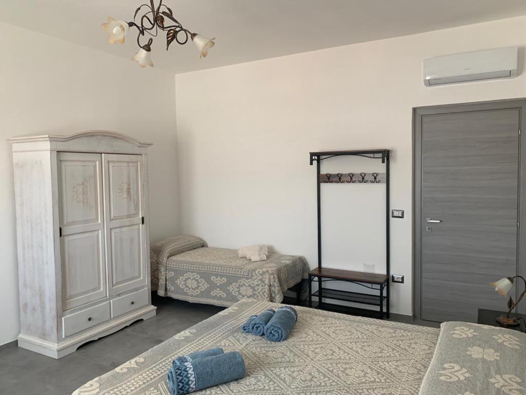 B&B Centrale Тортолі Екстер'єр фото