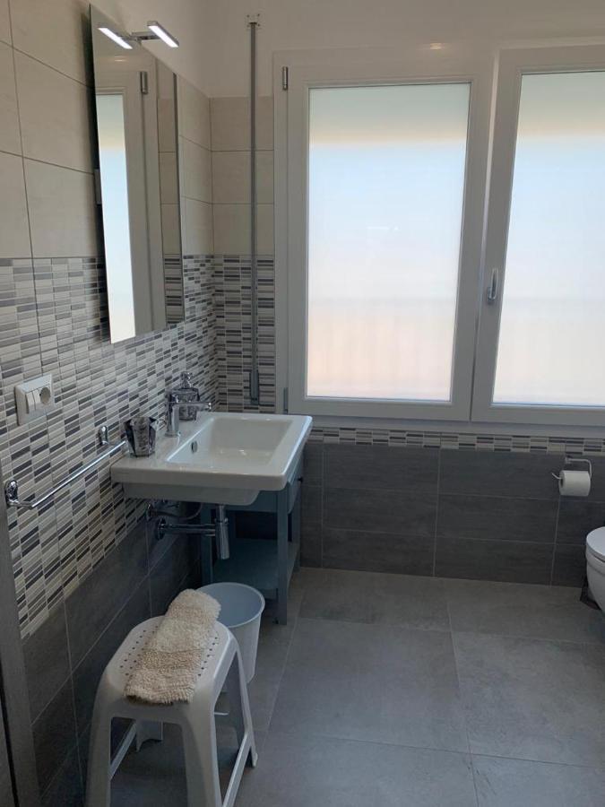 B&B Centrale Тортолі Екстер'єр фото